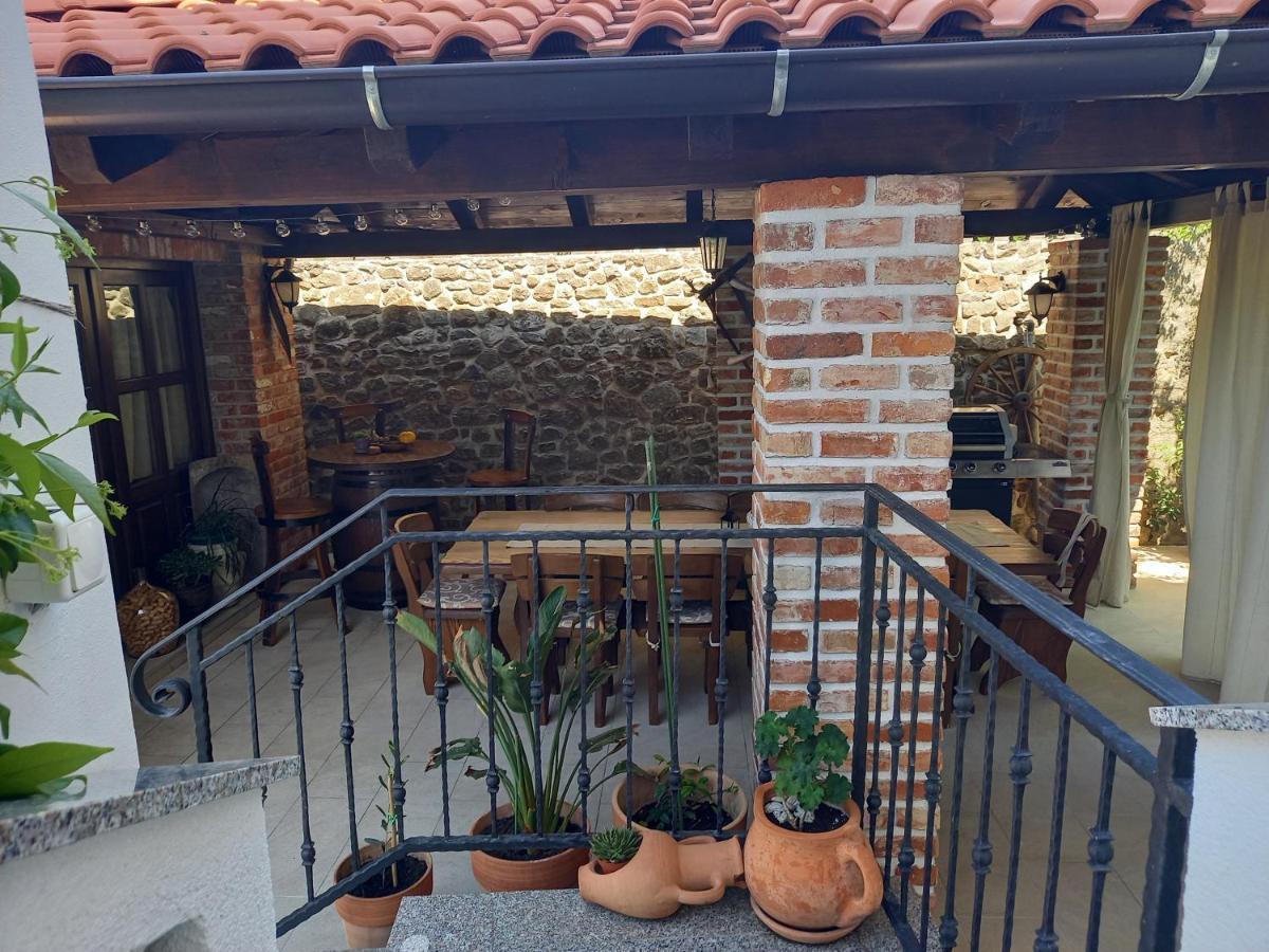 Apartmani Dijana Palit Kültér fotó