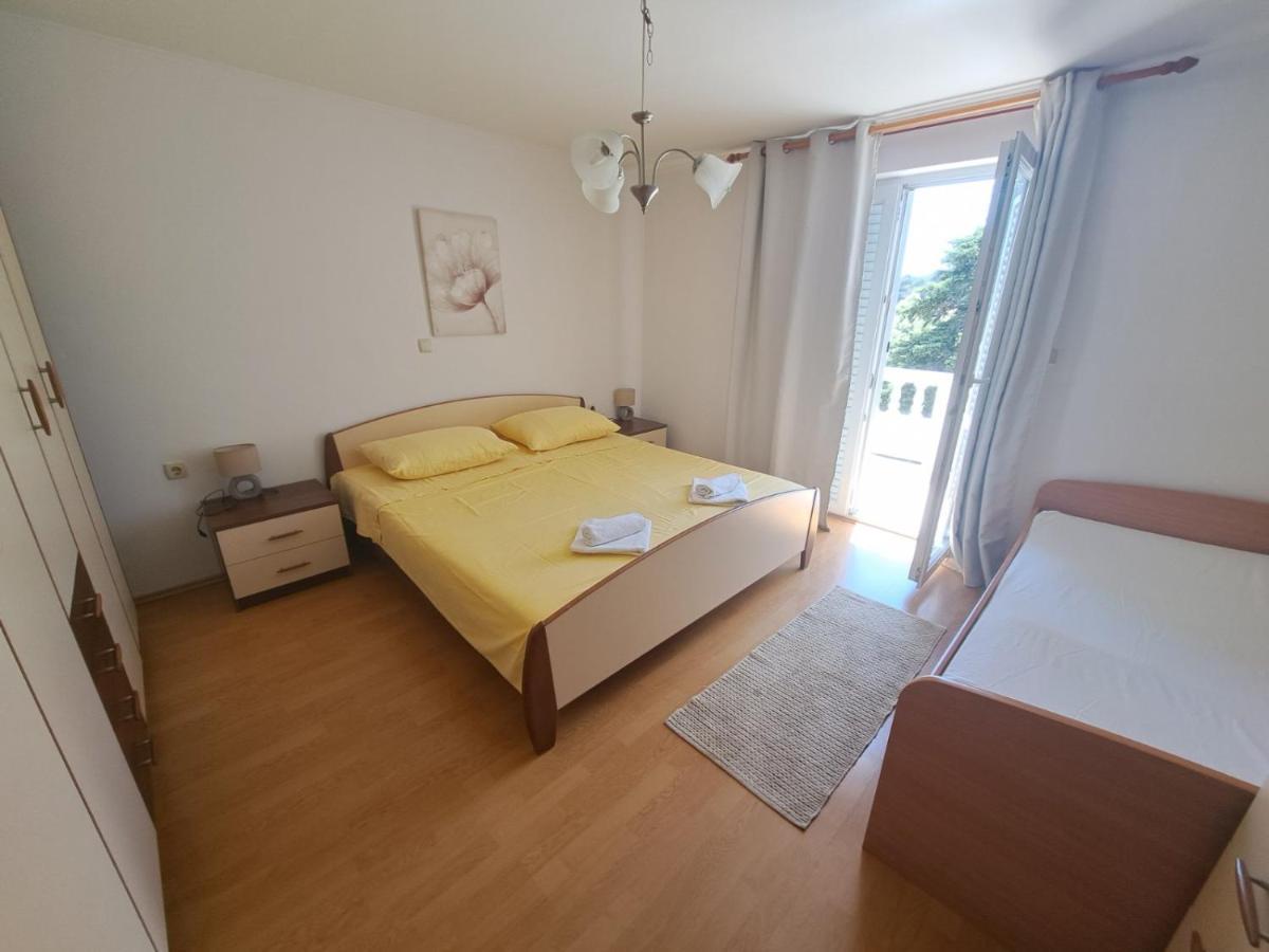 Apartmani Dijana Palit Kültér fotó