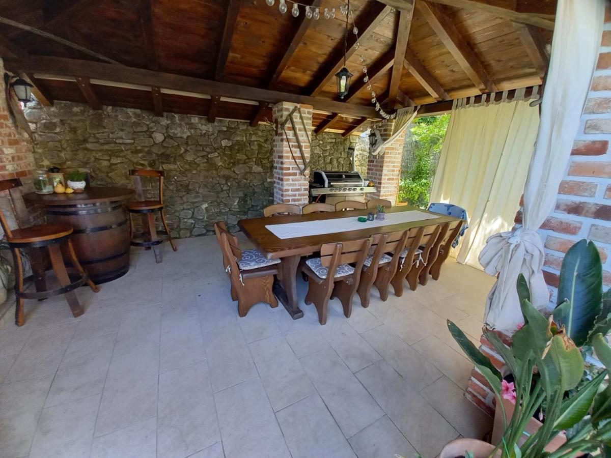 Apartmani Dijana Palit Kültér fotó