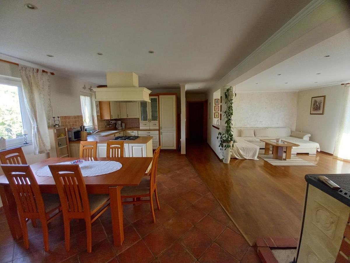 Apartmani Dijana Palit Kültér fotó