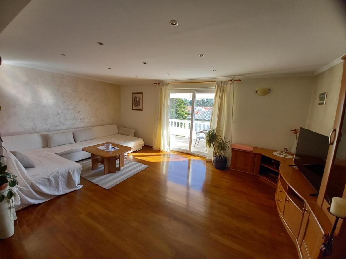 Apartmani Dijana Palit Kültér fotó